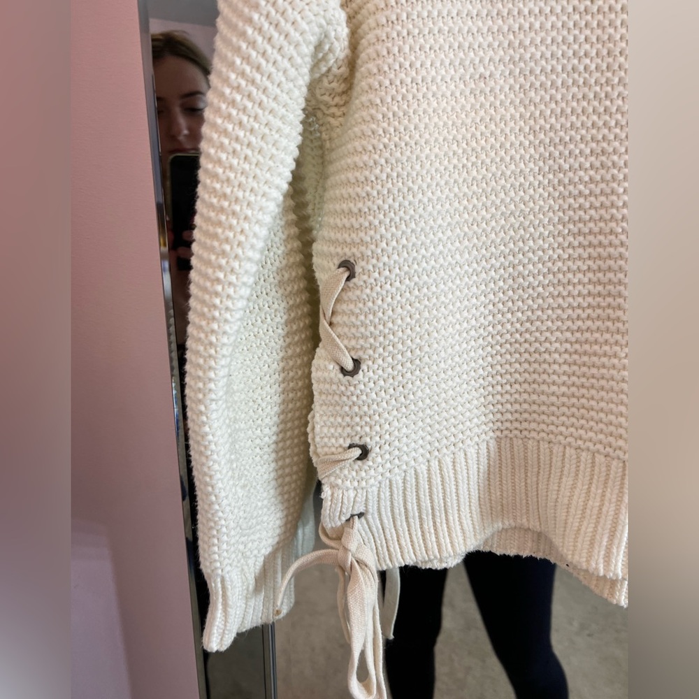 A&F Sweater - Picture 9 of 10